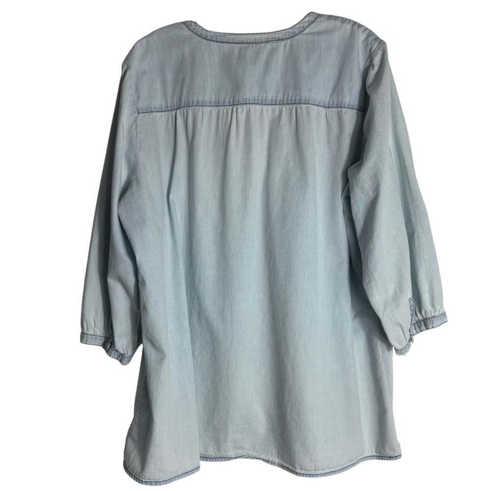 INTRO. Embroidered Tassel Tie Tunic in Light Wash Blue Size XL -- Flaw shown - Picture 4 of 13